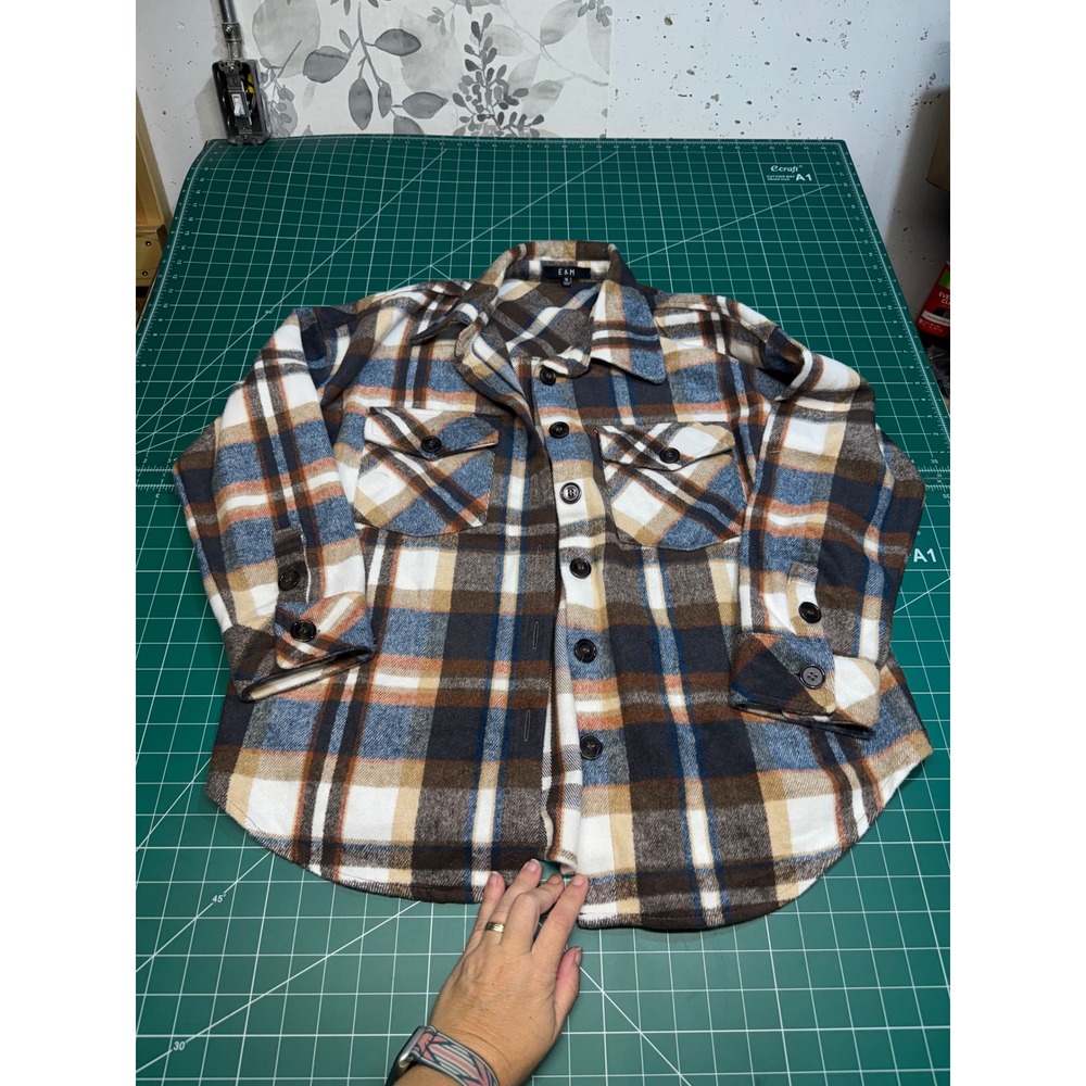 E & M Womens Plaid Flannel Shacket Brown Blue Cream Button Up Shirt Jacket M